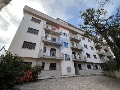Foto Appartamento in VIA FINAMORE, L'Aquila Pile di 120 m² con 4 locali