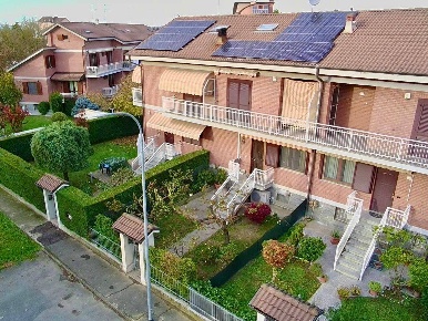 Foto Villa a schiera a Alessandria Cristo di 200 m² con 7 locali in vendita