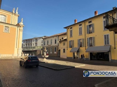 Foto Appartamento a Palazzolo sull'Oglio Centro di 94 m² con 3 locali