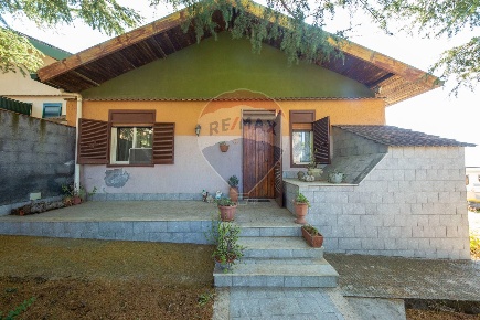 Foto Villa singola in Via Vaccarini, Mascalucia Centro di 157 m² in vendita