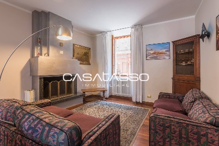 Foto Casa indipendente a Macerata Centro di 272 m² con 10 locali in vendita