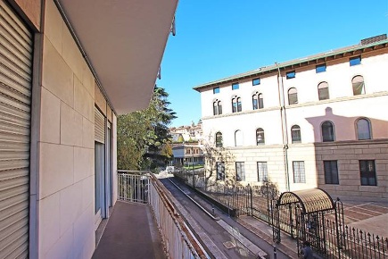 Foto Appartamento in via san benedetto, Bergamo Centro di 75 m² in vendita