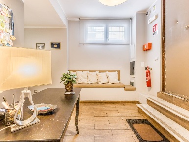 Foto Appartamento in Via Pandosia, Roma San Giovanni di 160 m² con 5 locali