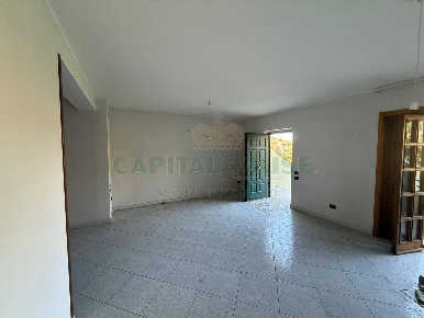 Foto Villa a schiera in via Sant'Adrea, Baronissi Antessano di 200 m²