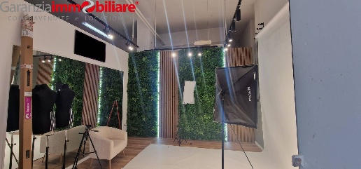 Foto Locale commerciale in Prolungamento Carlo De Marco, Napoli di 50 m²