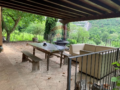 Foto Rustico in Va Grena, Zandobbio di 280 m² con 6 locali in vendita