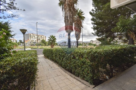 Foto Appartamento in Viale Moncada, Catania Librino - Zia Lisa di 120 m²