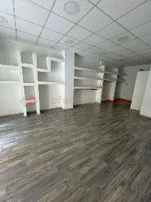 Foto Negozio a Bari di 56 m² con 1 locali in affitto