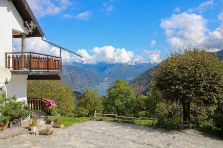 Foto Appartamento in Via Rocco Lurago 46, Alta Valle Intelvi Pellio Intelvi