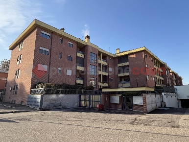 Foto Appartamento in Via Rimembranze 6, Cesano Boscone Centro di 135 m²