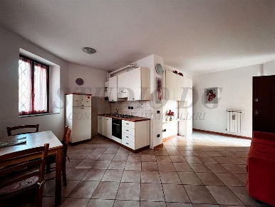 Foto Appartamento in via Milano, Cesano Maderno di 40 m² con 1 locali