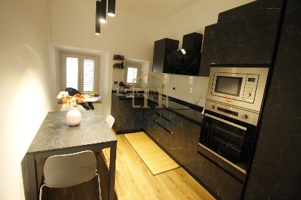 Foto Appartamento a Colle di Val d'Elsa di 80 m² con 4 locali in vendita