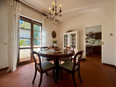 Foto Villa unifamiliare a Pontedera Villaggi, Bellaria di 238 m² in vendita