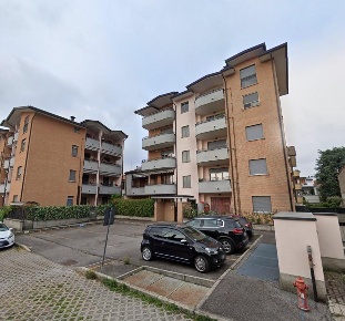 Foto Magazzino a Bovisio-Masciago di 131 m² con 2 locali in vendita