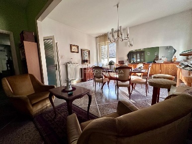 Foto Appartamento a Pisa Sant'Antonio di 140 m² con 5 locali in vendita