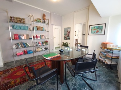 Foto Ufficio a Massa Centro di 60 m² con 3 locali in affitto