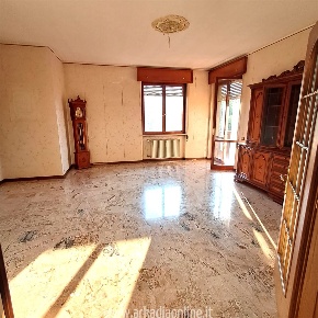 Foto Appartamento a Piacenza di 160 m² con 5 locali in vendita