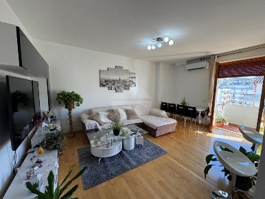 Foto Appartamento in Via Allende, Umbertide Centro di 125 m² con 4 locali