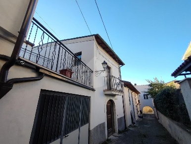 Foto Casa indipendente in VIA COLLARANO, San Demetrio ne' Vestini di 130 m²