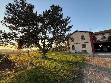 Foto Casa indipendente in Via Oriolo 2, Molinella Frazioni di Molinella