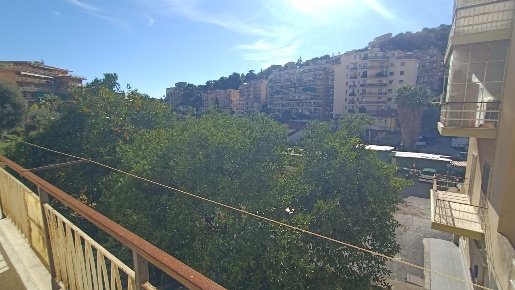 Foto Appartamento a Sanremo Borgo di 58 m² con 4 locali in vendita