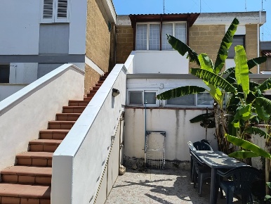 Foto Casa indipendente in Via Castellammare 24, Lecce San Cataldo di 70 m²