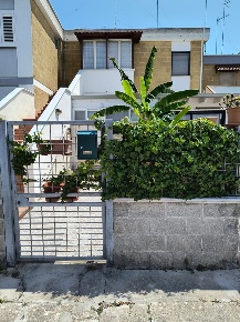Foto Casa indipendente in Via Castellammare 24, Lecce San Cataldo di 70 m²