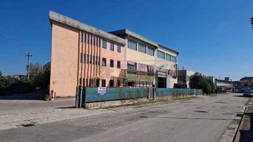 Foto Capannone industriale in Via della Concia 43, Arzignano Centro