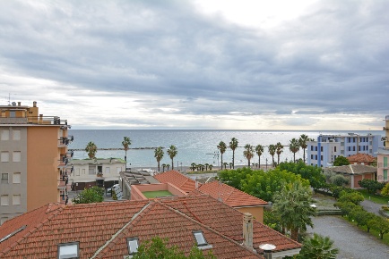 Foto Appartamento in Via Aurelia 205, San Bartolomeo al Mare Centro