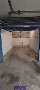 Foto Posti auto in Via Benedetto Marcello, Firenze di 15 m² con 1 locali