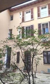 Foto Appartamento a Pavia Centro Storico di 75 m² con 5 locali in vendita