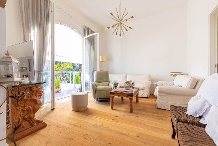 Foto Appartamento in via dei berti, Signa Centro di 103 m² con 4 locali