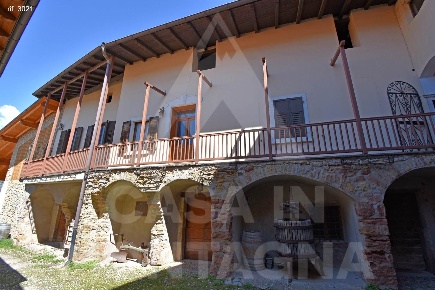 Foto Appartamento a Lavis di 238 m² con 5 locali in vendita