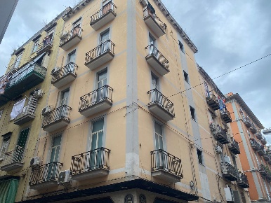 Foto Appartamento in Via Duca di san donato 27, Napoli Mercato di 87 m²