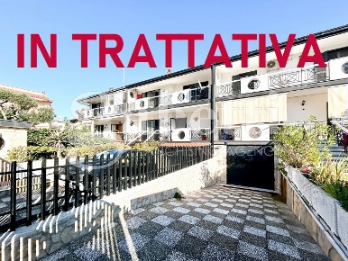Foto Villa a schiera in Via staffetta 159, Giugliano in Campania di 186 m²