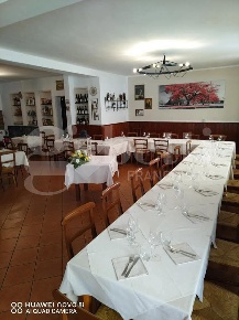 Foto Ristorante in Piazza Bovetti 1, Vialfrè di 250 m² con 5 locali