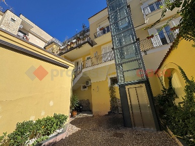 Foto Casa indipendente in Via Galileo Galilei 20, Caserta Corso Trieste