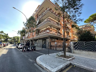 Foto Box in Appio Claudio, Roma Cinecittà di 45 m² in affitto