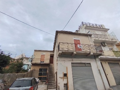 Foto Casa indipendente in Via POZZO CALIRI 52, Barcellona Pozzo di Gotto