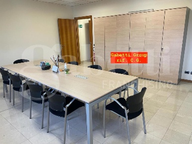 Foto Ufficio in Via appiani 1, Treviso Eden - Tribunale di 150 m²