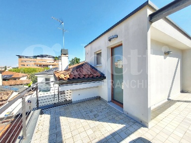 Foto Attico in montegrappa, Treviso Eden - Tribunale di 60 m² con 2 locali