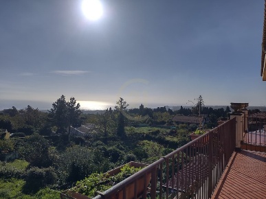 Foto Villa a schiera in Via Luciano Maugeri 26, Santa Venerina Centro