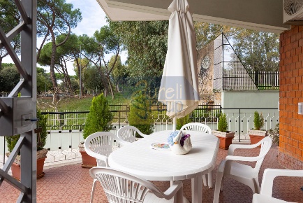 Foto Appartamento in Via delle Palme, Roma Re di Roma di 67 m² con 2 locali