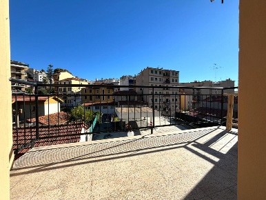 Foto Appartamento in Via Zeffiro Massa 191, Sanremo Ospedale di 45 m²