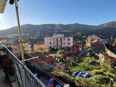 Foto Appartamento in Via San Felice, Genova Molassana di 66 m² con 5 locali