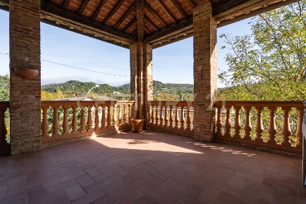 Foto Appartamento in Via delle Fornaci, Murlo di 154 m² con 5 locali