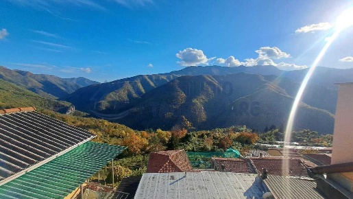 Foto Appartamento in Via Roma 40, Molini di Triora Andagna di 75 m²