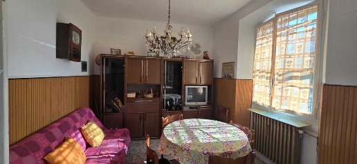 Foto Appartamento in Via De Amicis, Borghi Centro di 70 m² con 3 locali
