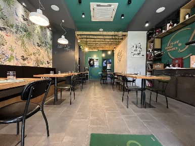 Foto Locale commerciale in Via Genova 44-46, Catanzaro Catanzaro Lido