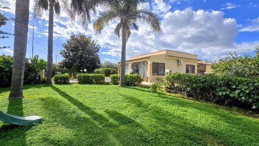 Foto Villa unifamiliare in VIA FILICUDI 34, Siracusa Gelone - Cadorna